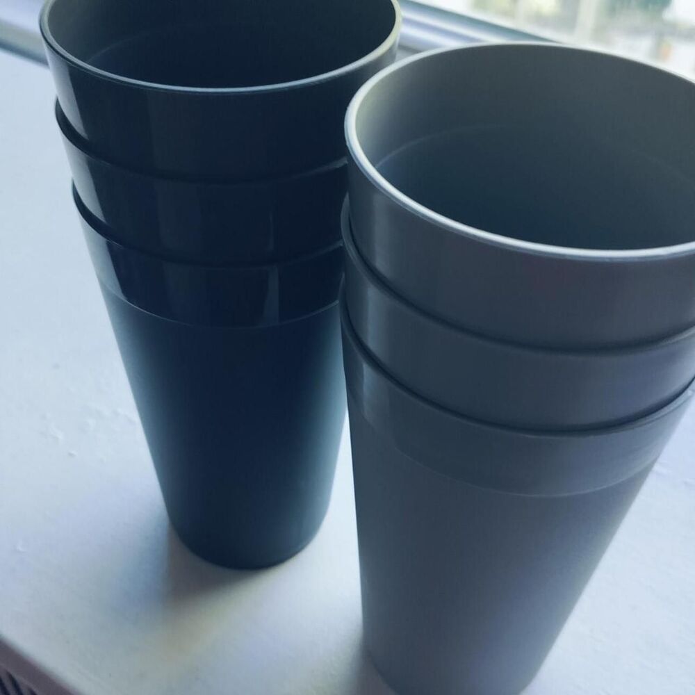 Unbranded Black and Grey Dinnerware